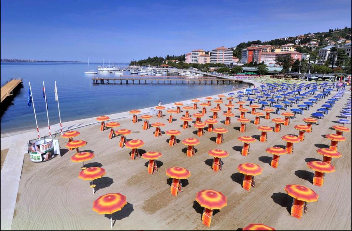 Stella Blue Floating House Portoroz Hotel Exterior foto