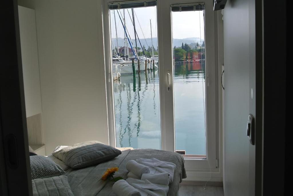Stella Blue Floating House Portoroz Hotel Exterior foto