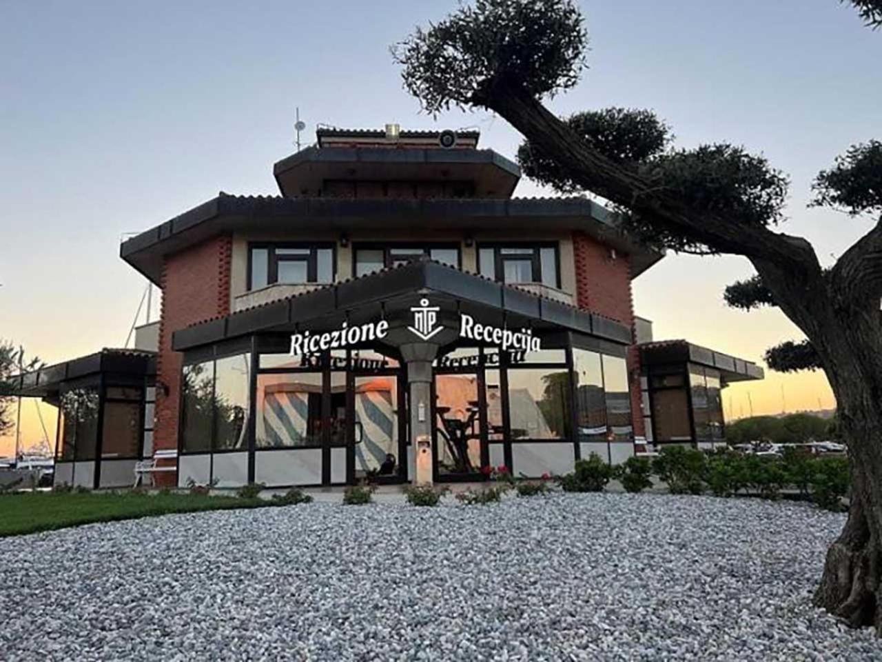 Stella Blue Floating House Portoroz Hotel Exterior foto